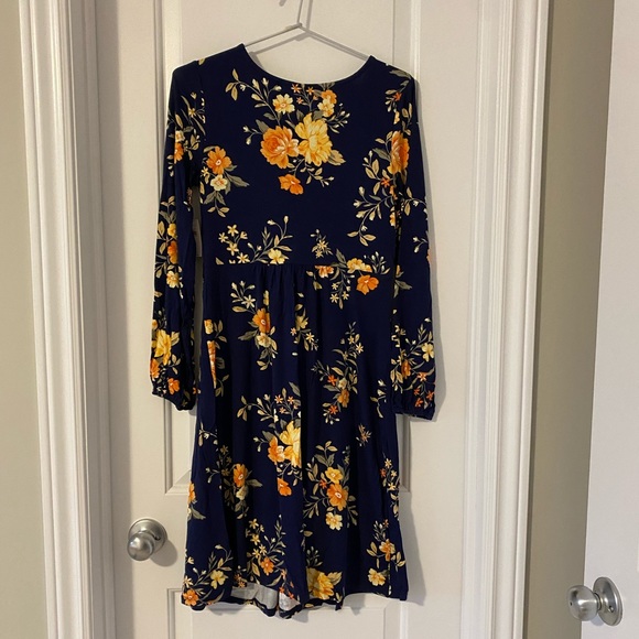 Old navy maternity/nursing dress NWT - Picture 2 of 2